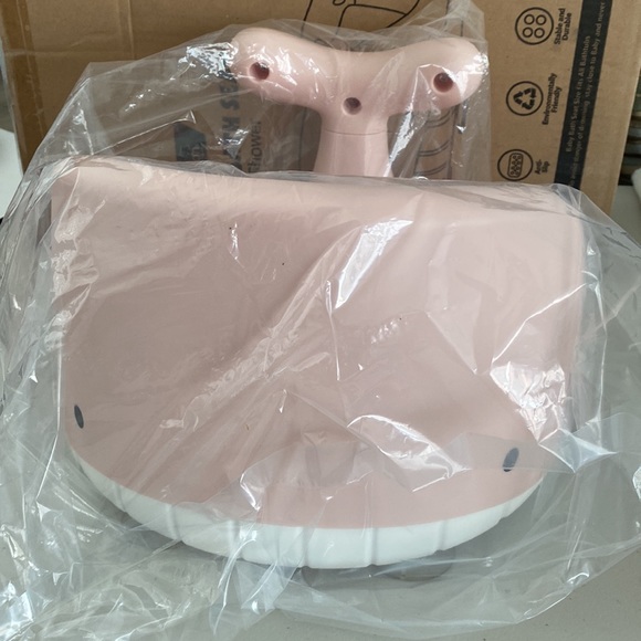 Baby Bath Seat Pink Whale With Four Assorted Toys - Homaisson Pink 6M+ - Picture 2 of 7